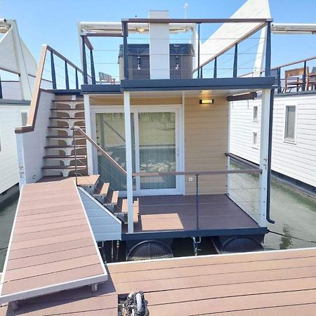 Вилла House Boat Oliva - Floating House Пула Экстерьер фото